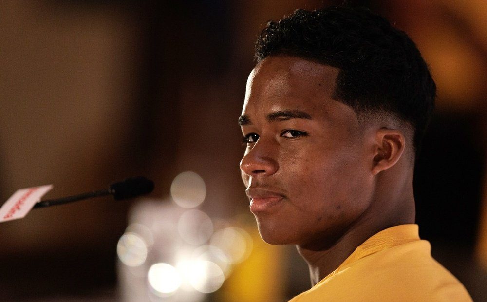 كوره الأن |مانشستر يونايتد يدخل سباق التعاقد مع إندريك لتعزيز خط الوسط في يناير 