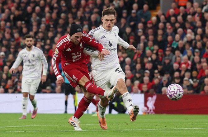 كوره الأن |مانشستر يونايتد يقسو على ليفربول في أنفيلد بفوز مثير في قمة البريميرليج  