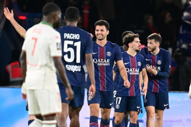 كوره الأن |باريس سان جيرمان يفلت من فخ نيس في الدوري الفرنسي