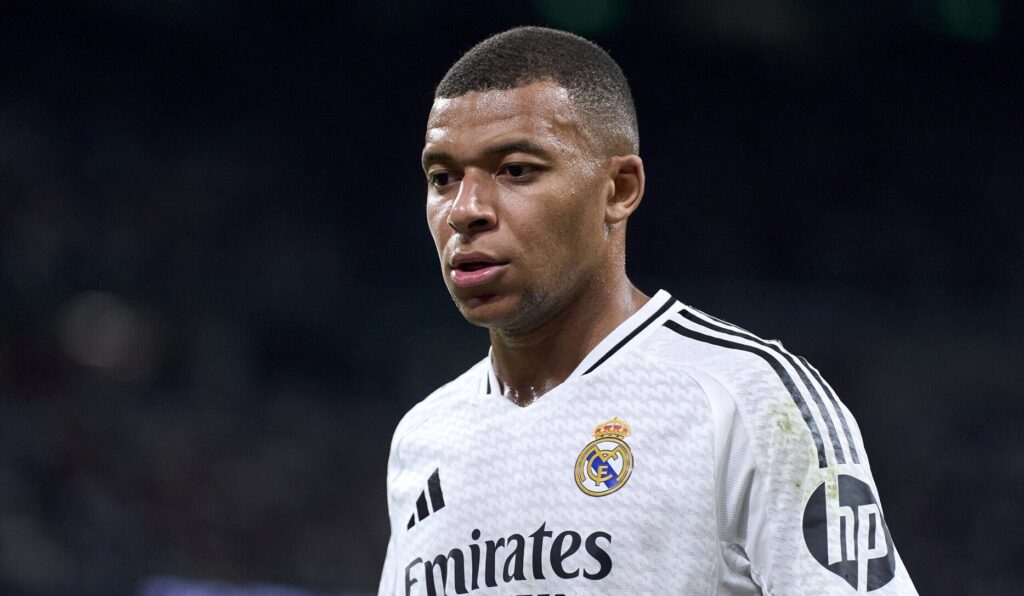 كوره الأن |تفاصيل إصابة كيليان مبابي وغيابه المؤكد عن ديربي السوبر الإسباني