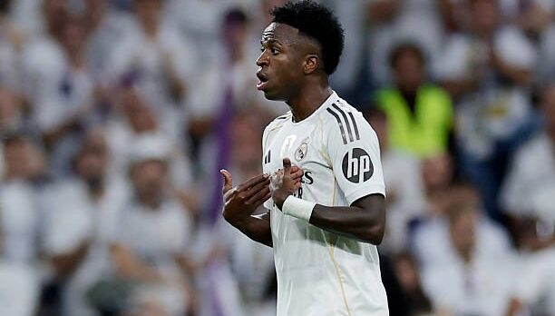 كوره الأن |فينيسيوس يرد بصدمة إلكترونية على صافرات استهجان جماهير ريال مدريد