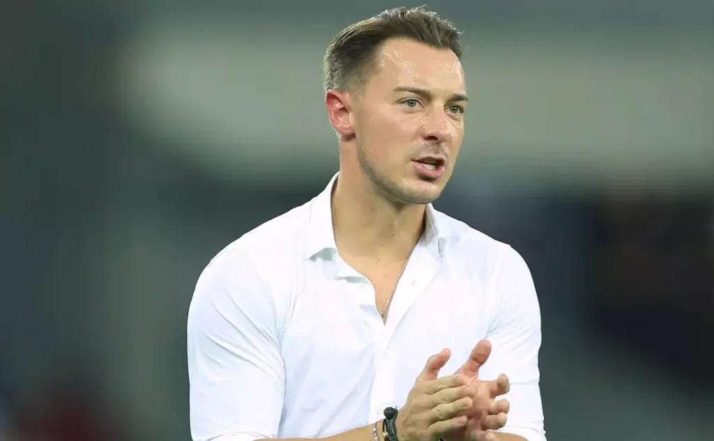 كوره الأن |بعد الفوز المثير أمام شباب الأهلي.. يايسله يوضح حقيقة غضبه ويوجه رسالة للاعبيه