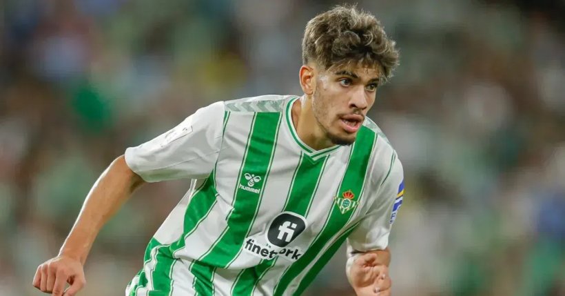 كوره الأن |الززولي مرشح لجائزة أفضل لاعب في الدوري الإسباني